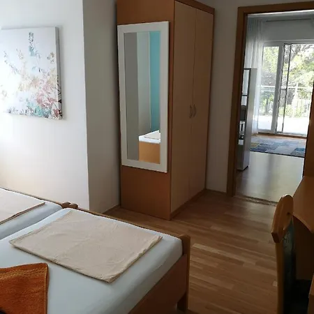 Sonne, Und Berge Apartmán Seline